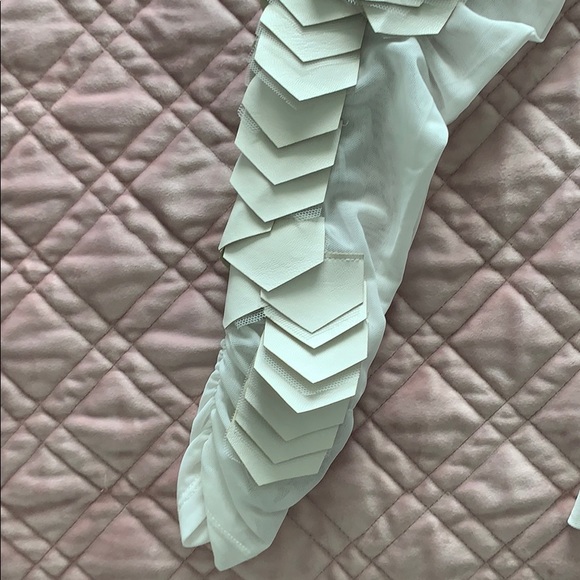 White mesh top with PU leather scales- super sexy - Picture 8 of 9